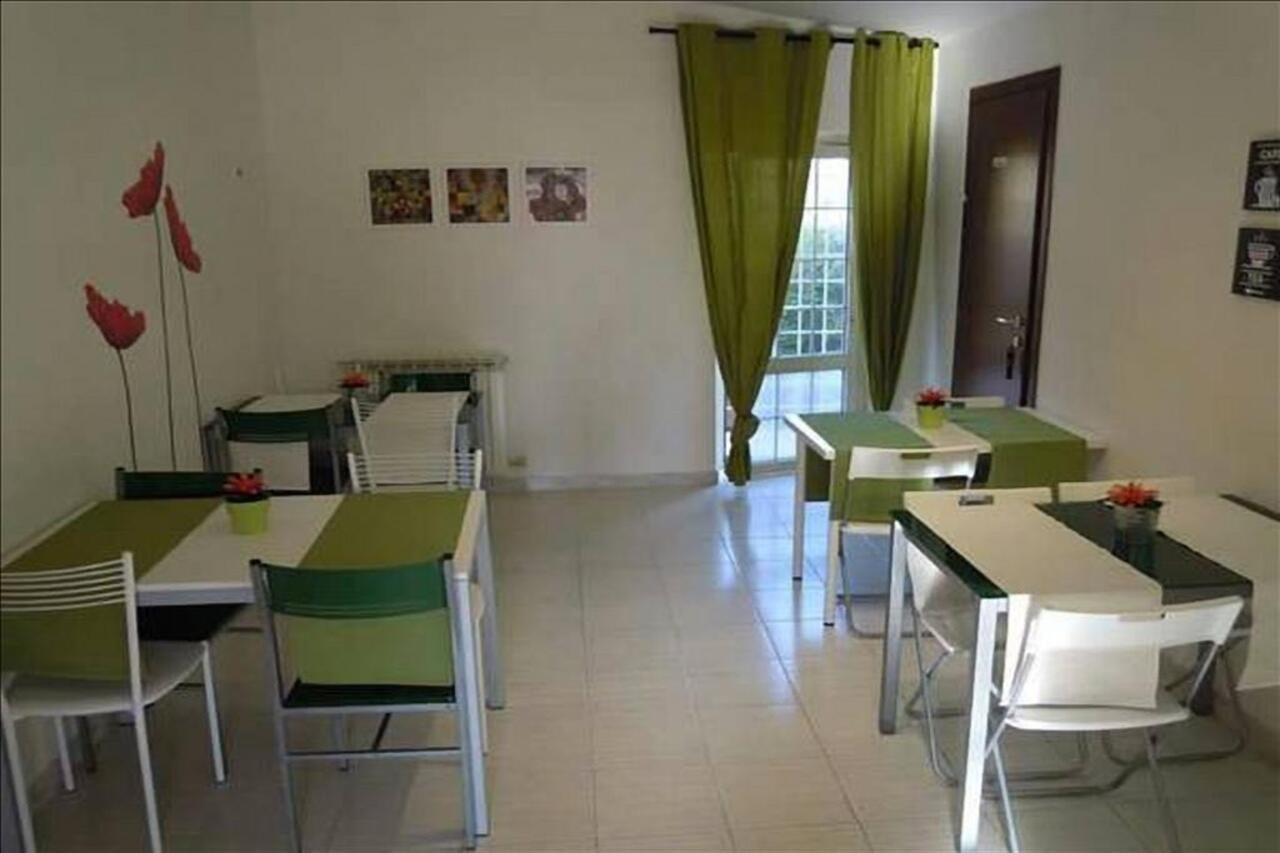 B&B Fiumicino Airport Resort Bagian luar foto