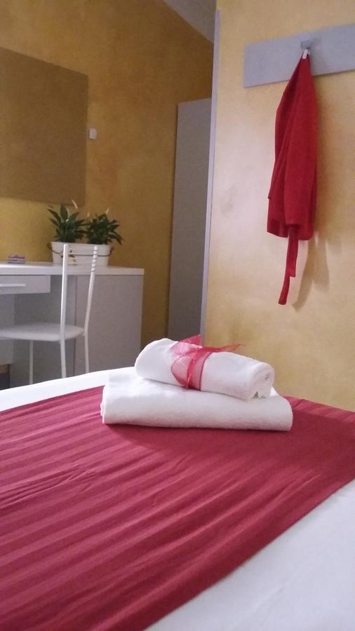 B&B Fiumicino Airport Resort Bagian luar foto